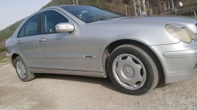 Mercedes-Benz C 220, снимка 3