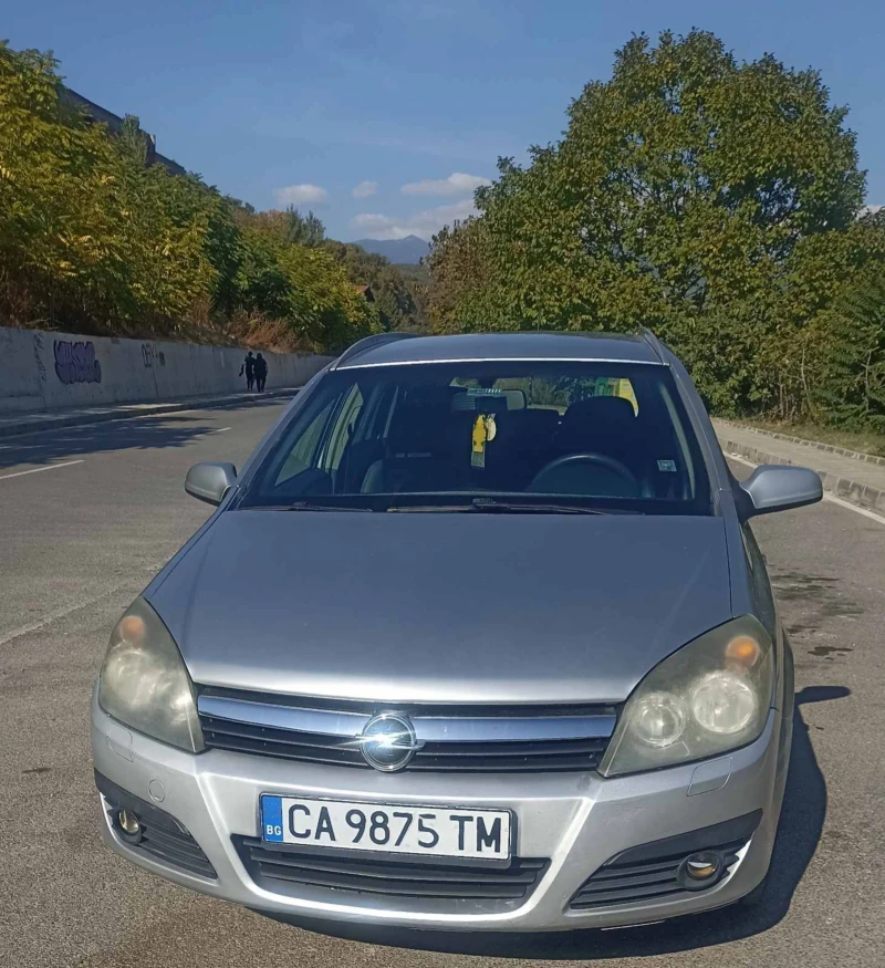 Opel Astra 1.7Cdti, снимка 2 - Автомобили и джипове - 48308970