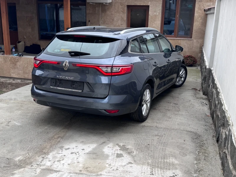 Renault Megane 1.5 DCI, снимка 4 - Автомобили и джипове - 48355580