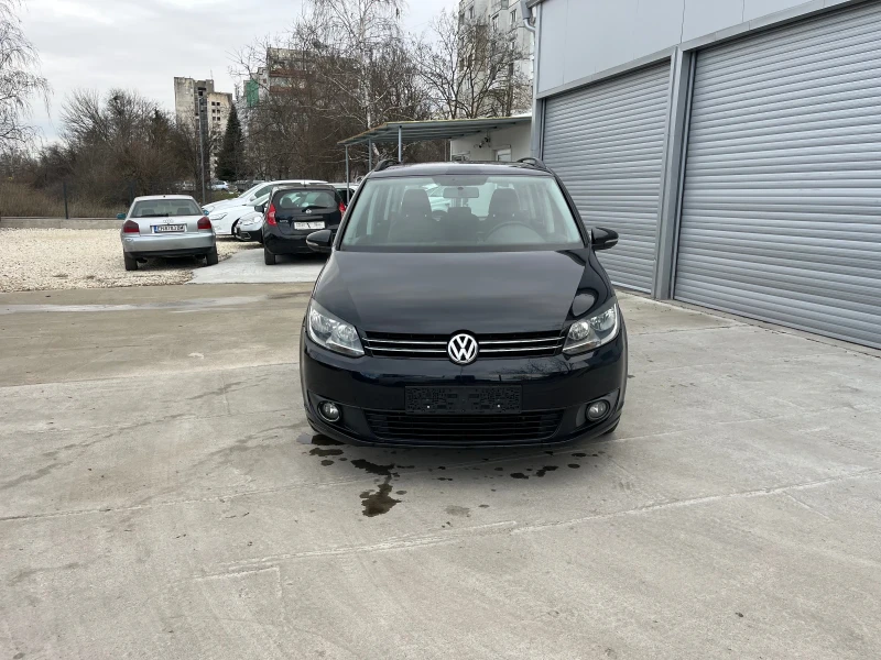 VW Touran 1.6 tdi, снимка 2 - Автомобили и джипове - 48642650