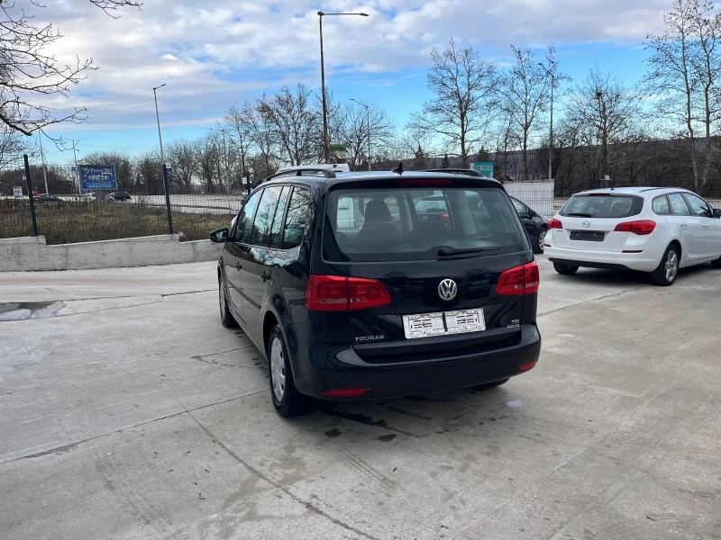 VW Touran 1.6 tdi, снимка 5 - Автомобили и джипове - 48642650