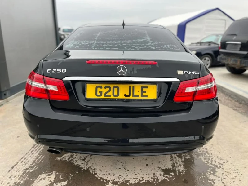 Mercedes-Benz E 250, снимка 8 - Автомобили и джипове - 49710029