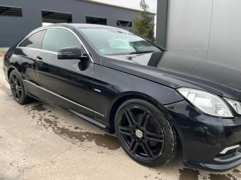 Mercedes-Benz E 250, снимка 5 - Автомобили и джипове - 49710029