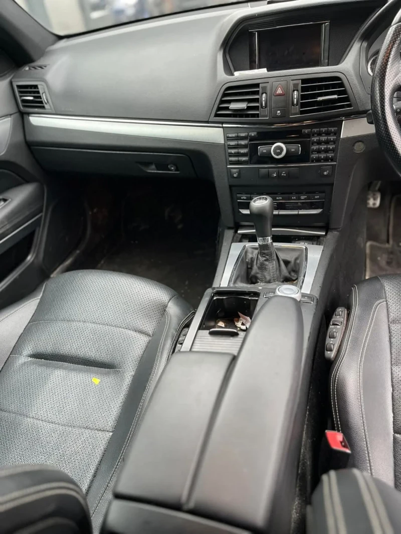 Mercedes-Benz E 250, снимка 13 - Автомобили и джипове - 49710029