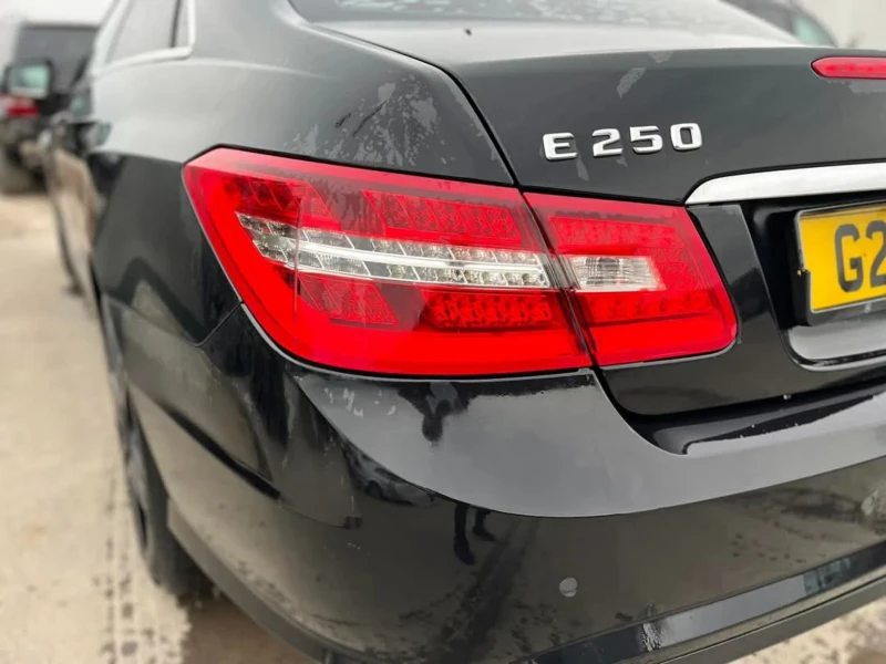 Mercedes-Benz E 250, снимка 9 - Автомобили и джипове - 49710029