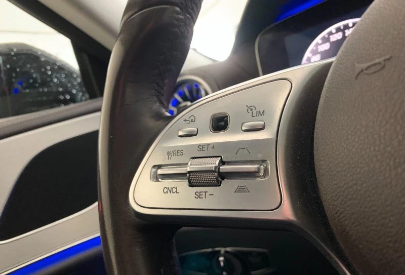 Mercedes-Benz CLS 350 4MATIC/286HP/AMG/MULTIBEAM/PANO/360/NAVI/445vpr, снимка 6 - Автомобили и джипове - 50314655