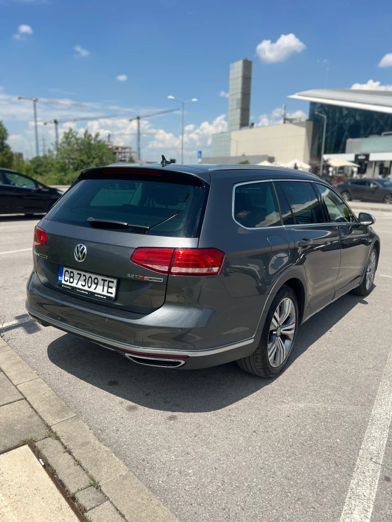 VW Passat Alltrack / 360 / ParkPilot / Massage /, снимка 5 - Автомобили и джипове - 50992823