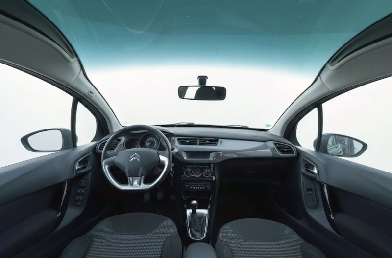 Citroen C3 1.2 TCE, снимка 7 - Автомобили и джипове - 53111015