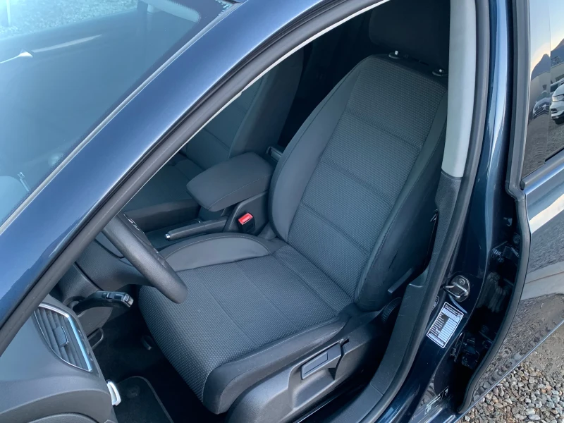 VW Golf 1.4i.Turbo.Много добър!!!Собствен лизинг!!!, снимка 9 - Автомобили и джипове - 53167761