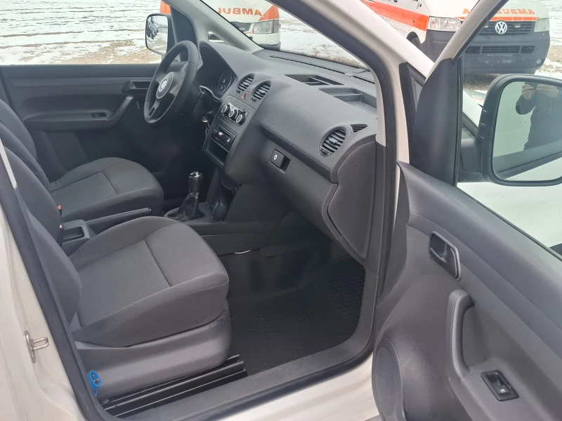VW Caddy Euro5B/Maxi/Клима/220V, снимка 10 - Автомобили и джипове - 53327196