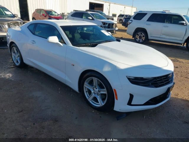 Chevrolet Camaro * RWD 1LT* CARFAX* АВТОФИНАНСИРАНЕ* , снимка 1 - Автомобили и джипове - 49482936