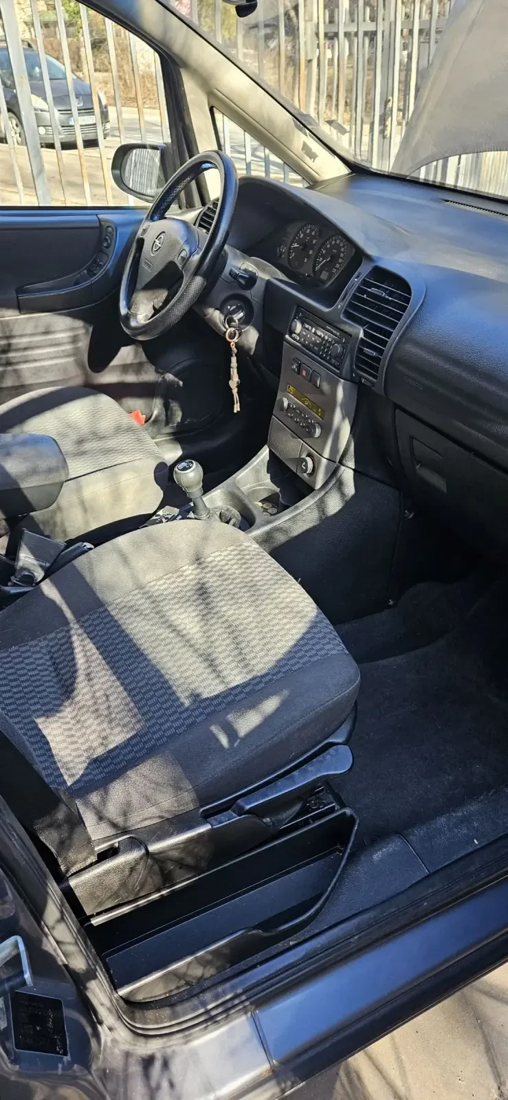 Opel Zafira, снимка 16 - Автомобили и джипове - 53663571