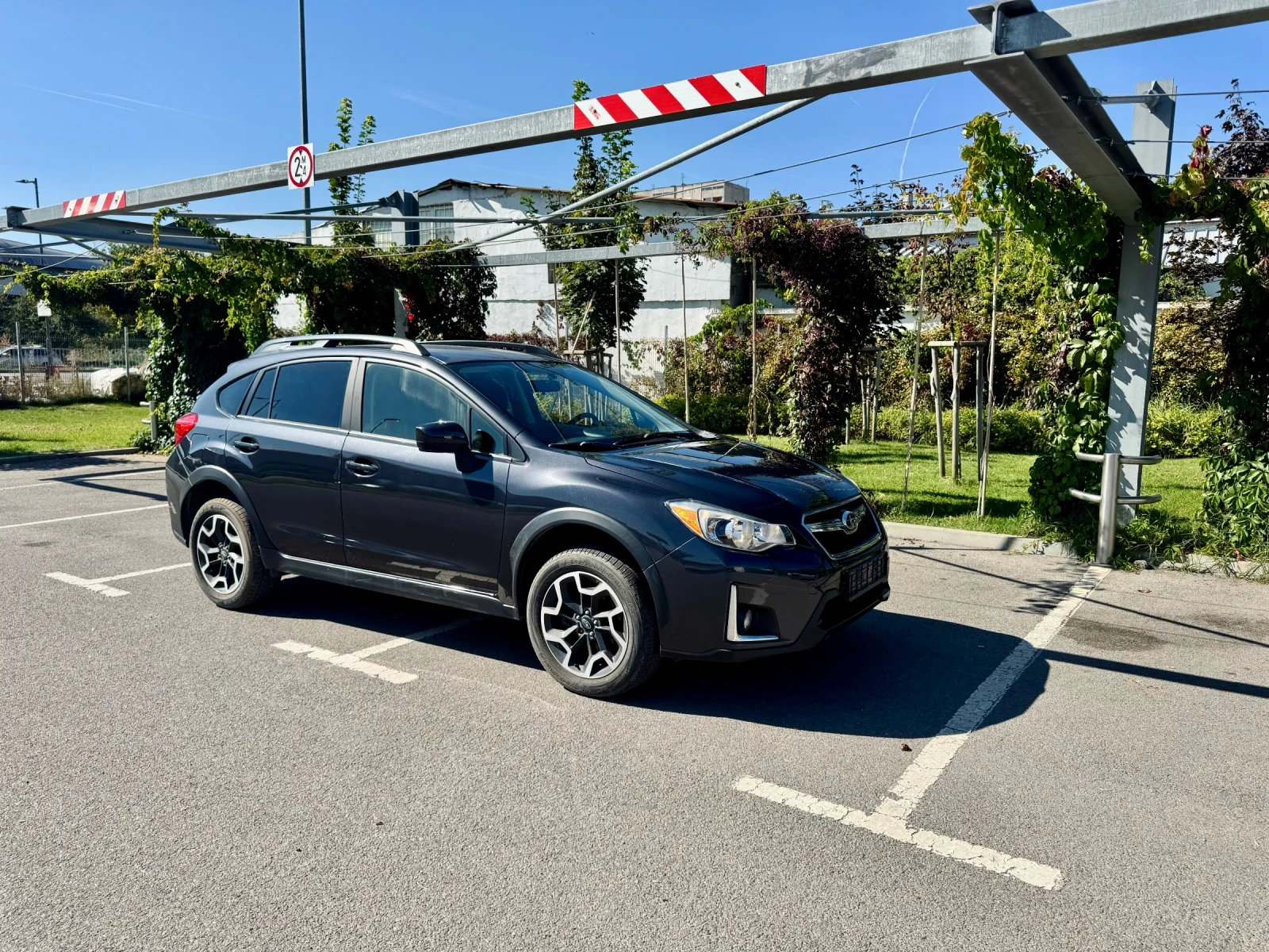 Subaru XV Auto 2.0i 4x4 25 000 km. - изображение 2