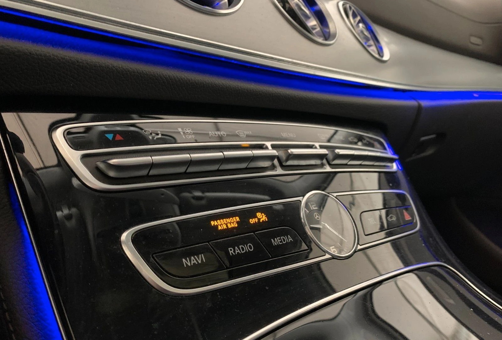 Mercedes-Benz CLS 350 4MATIC/286HP/AMG/MULTIBEAM/PANO/360/NAVI/445vpr | Mobile.bg   12