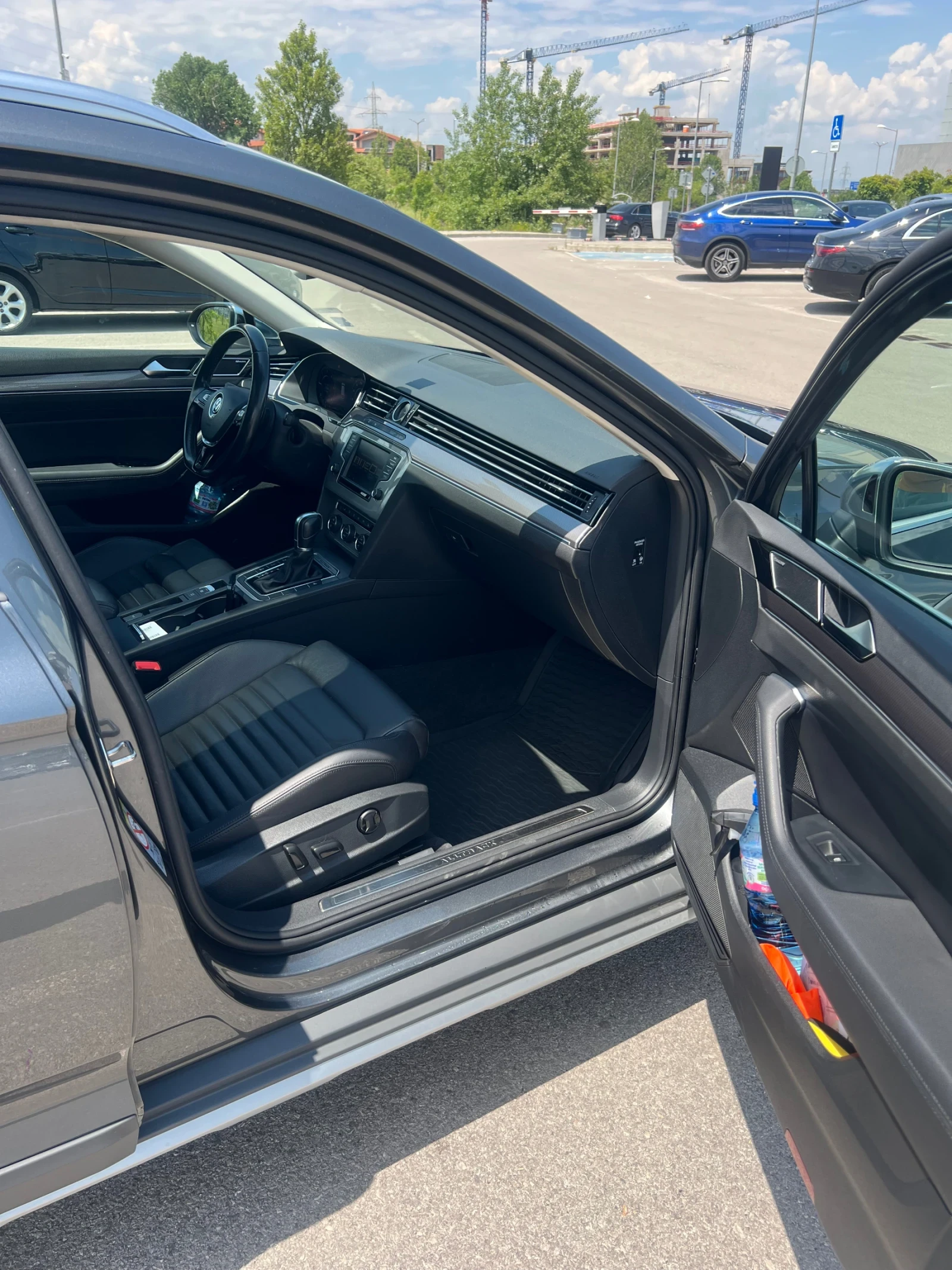 VW Passat Alltrack / 360 / ParkPilot / Massage / - изображение 7