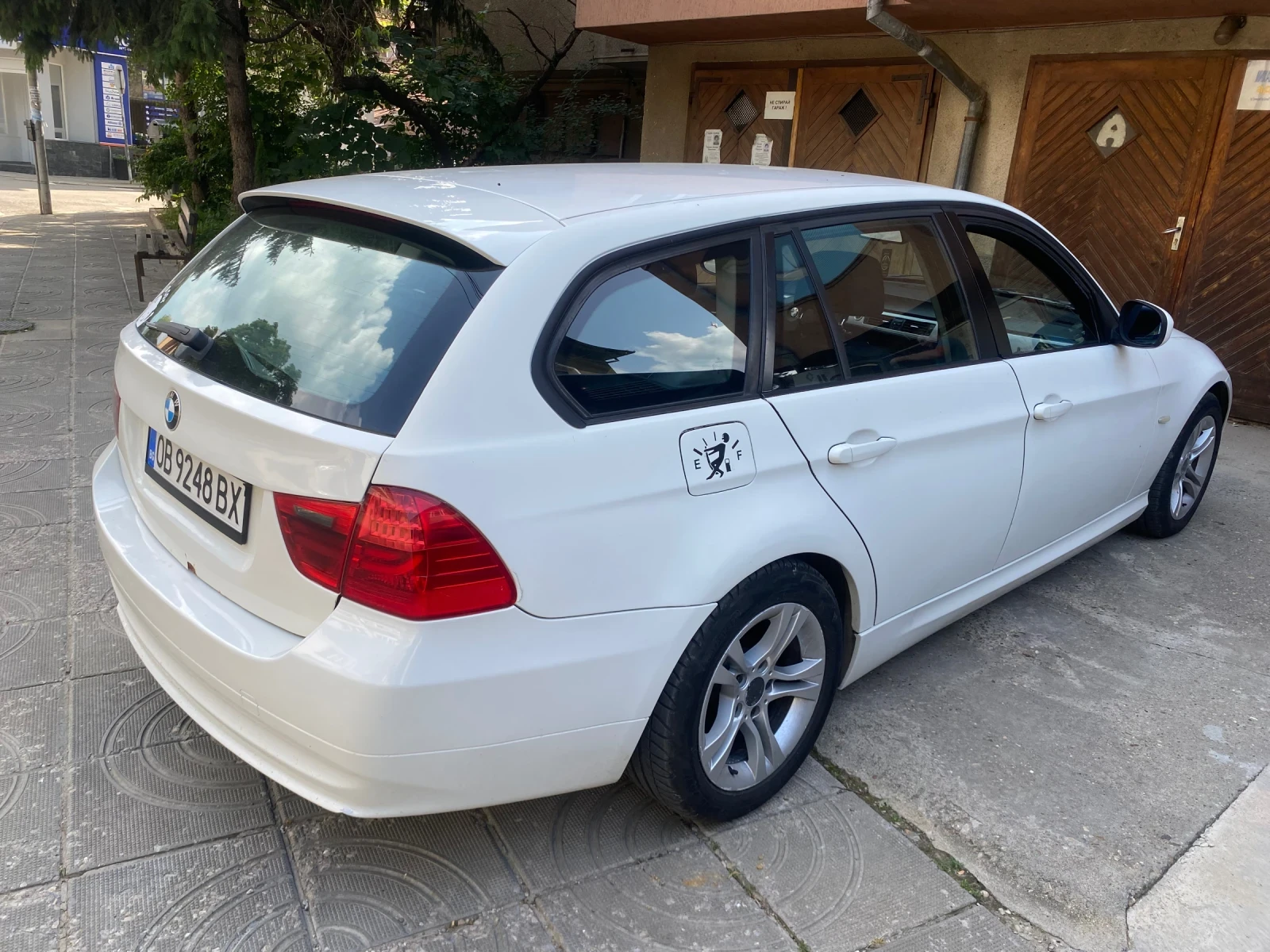 BMW 320  - изображение 5