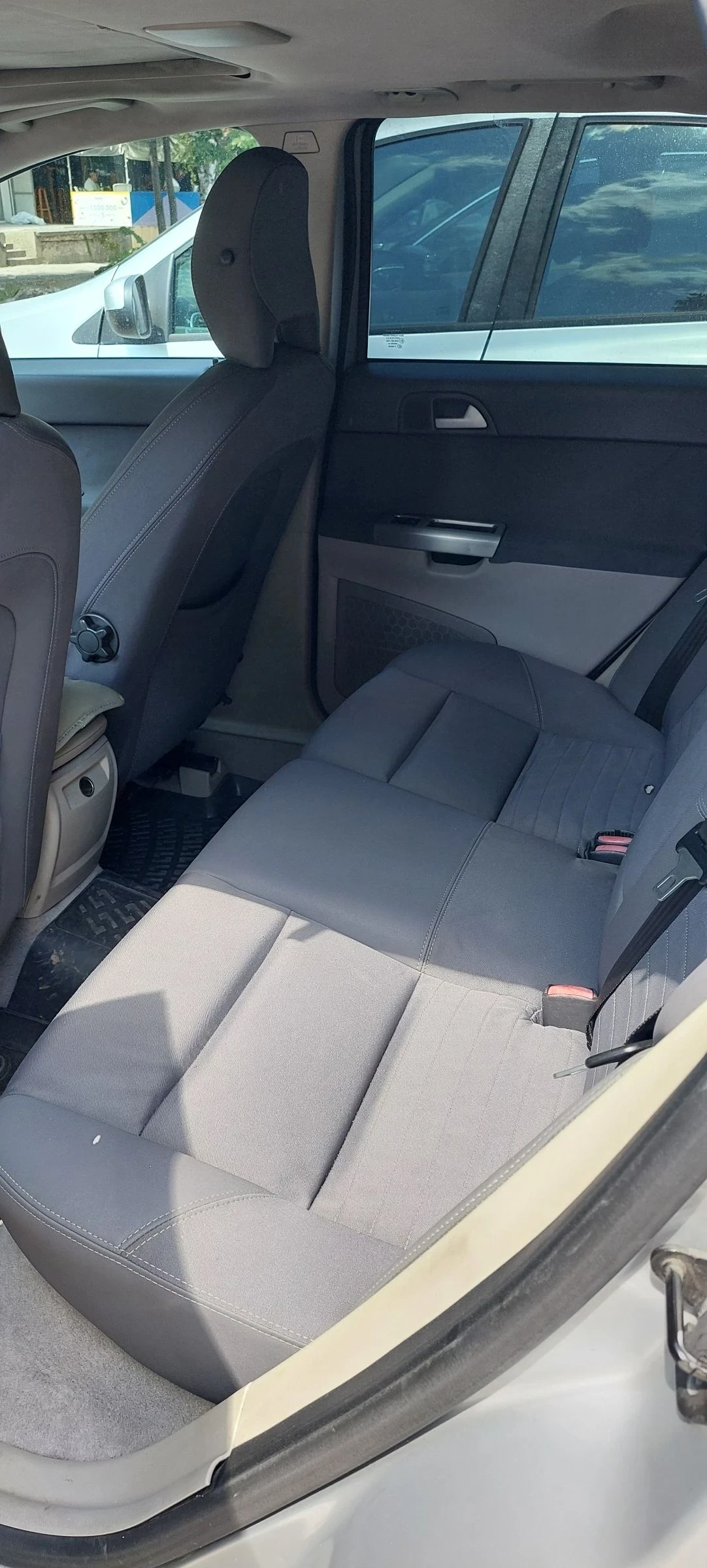 Volvo V50  - изображение 6