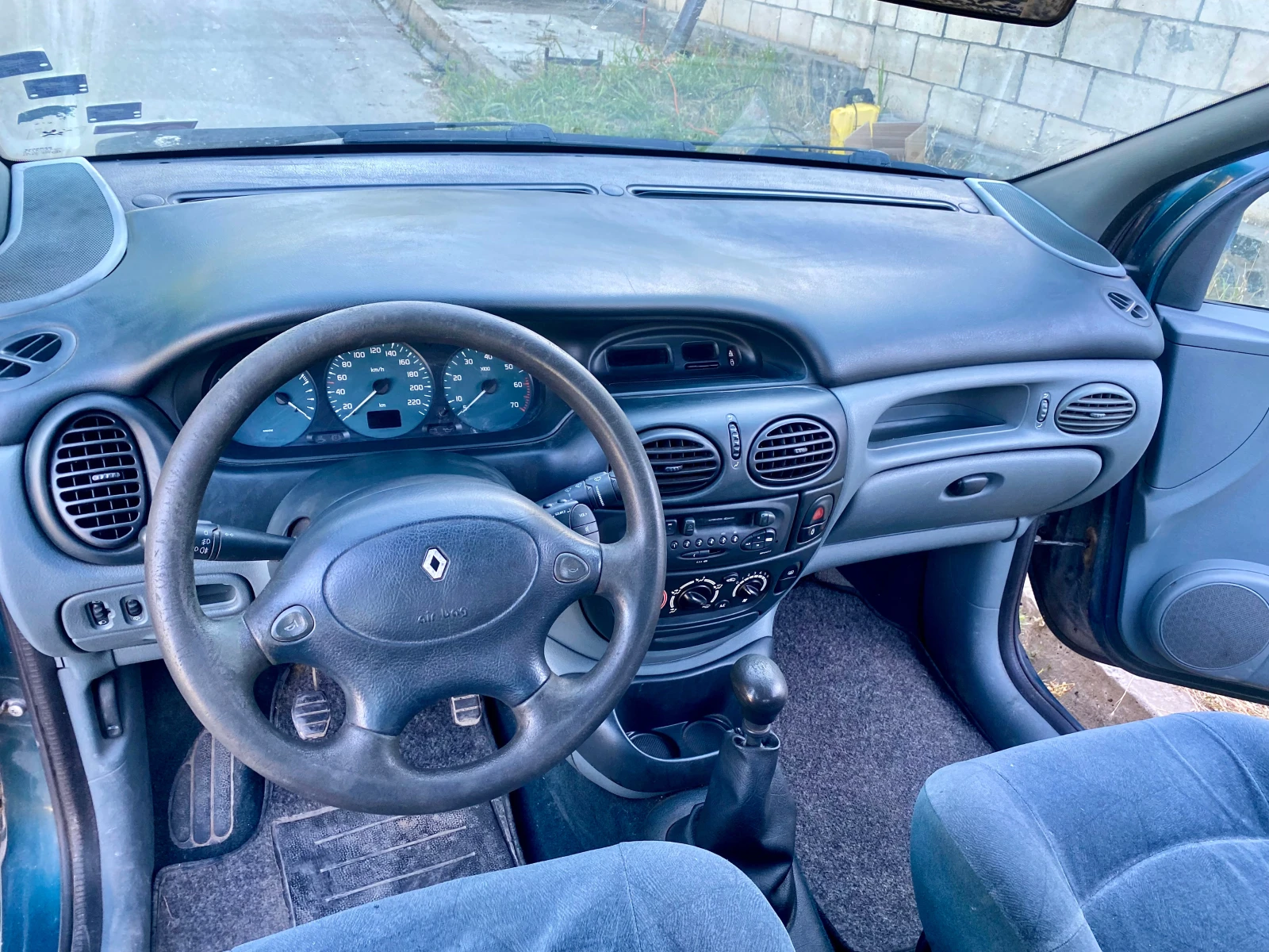 Renault Megane 1.6 | Mobile.bg   11