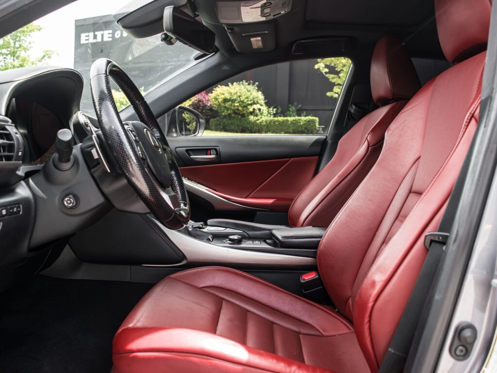 Lexus IS 300 * CARFAX * ЦЕНА ДО БЪЛГАРИЯ - изображение 8