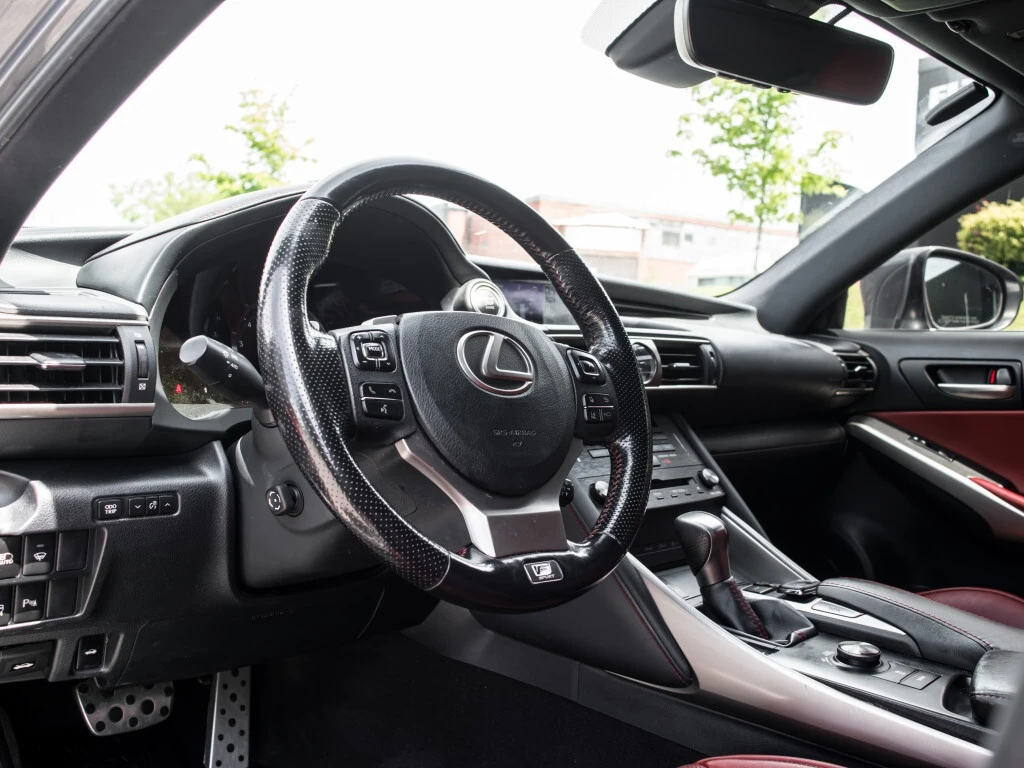 Lexus IS 300 * CARFAX * ЦЕНА ДО БЪЛГАРИЯ - изображение 7