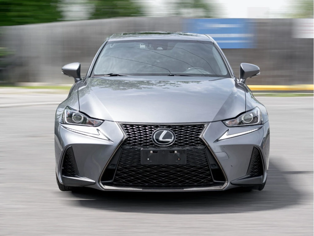 Lexus IS 300 * CARFAX * ЦЕНА ДО БЪЛГАРИЯ - изображение 2