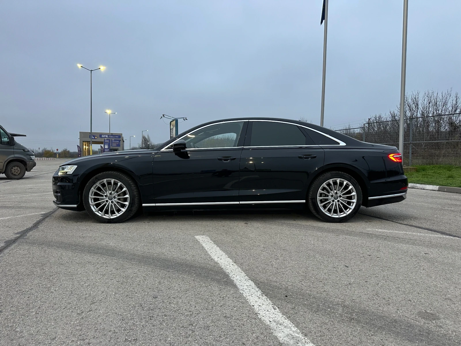 Audi A8 50 TDI QUATRO - изображение 3
