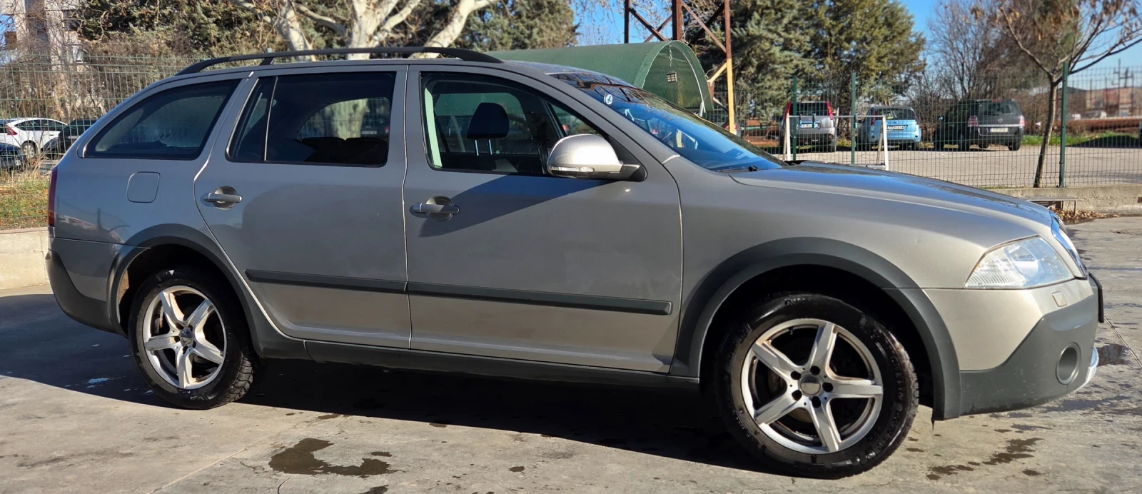 Skoda Octavia SCOUT 2.0 BMM 4x4 - изображение 2