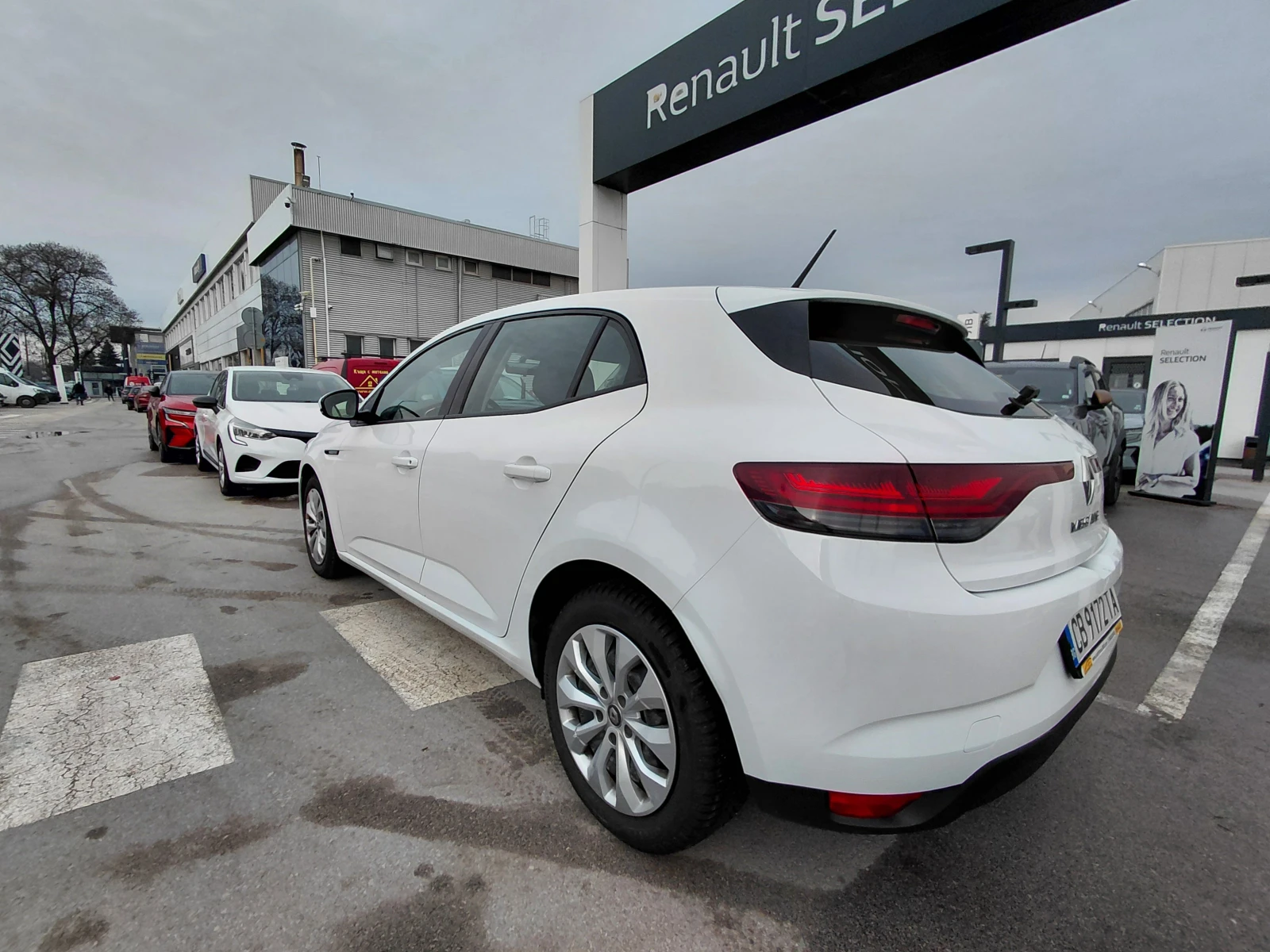 Renault Megane 1.0TCe/115к.с/Life - изображение 5