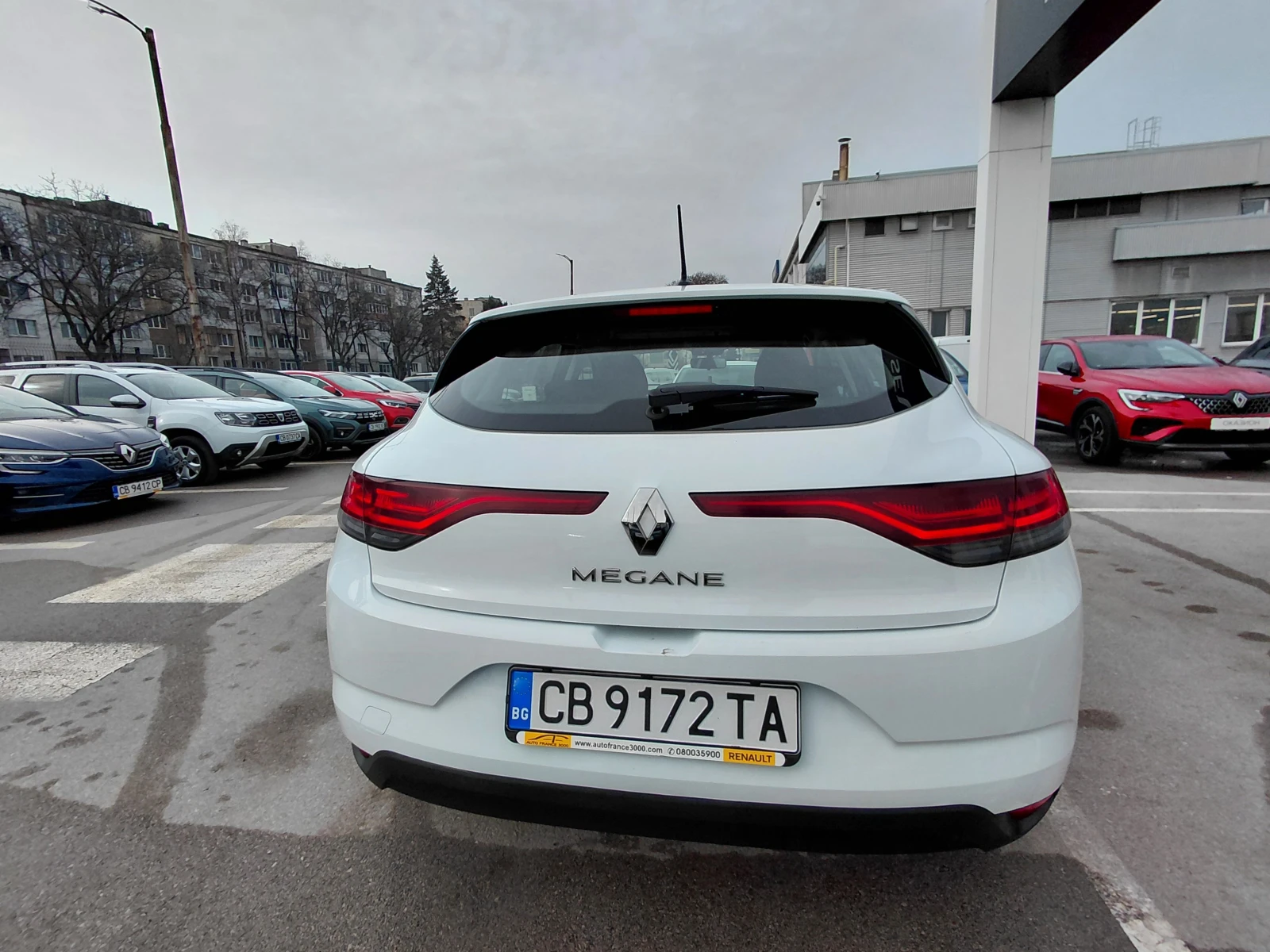 Renault Megane 1.0TCe/115к.с/Life - изображение 6