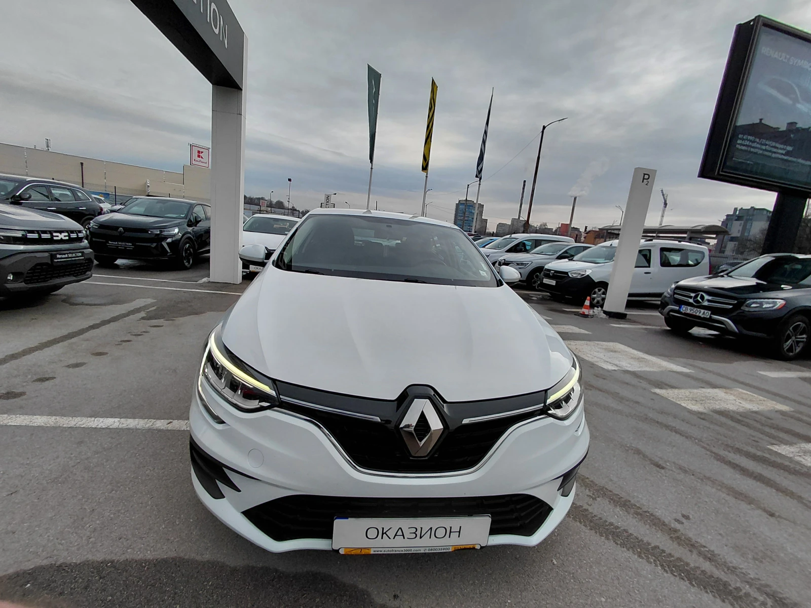 Renault Megane 1.0TCe/115к.с/Life - изображение 2