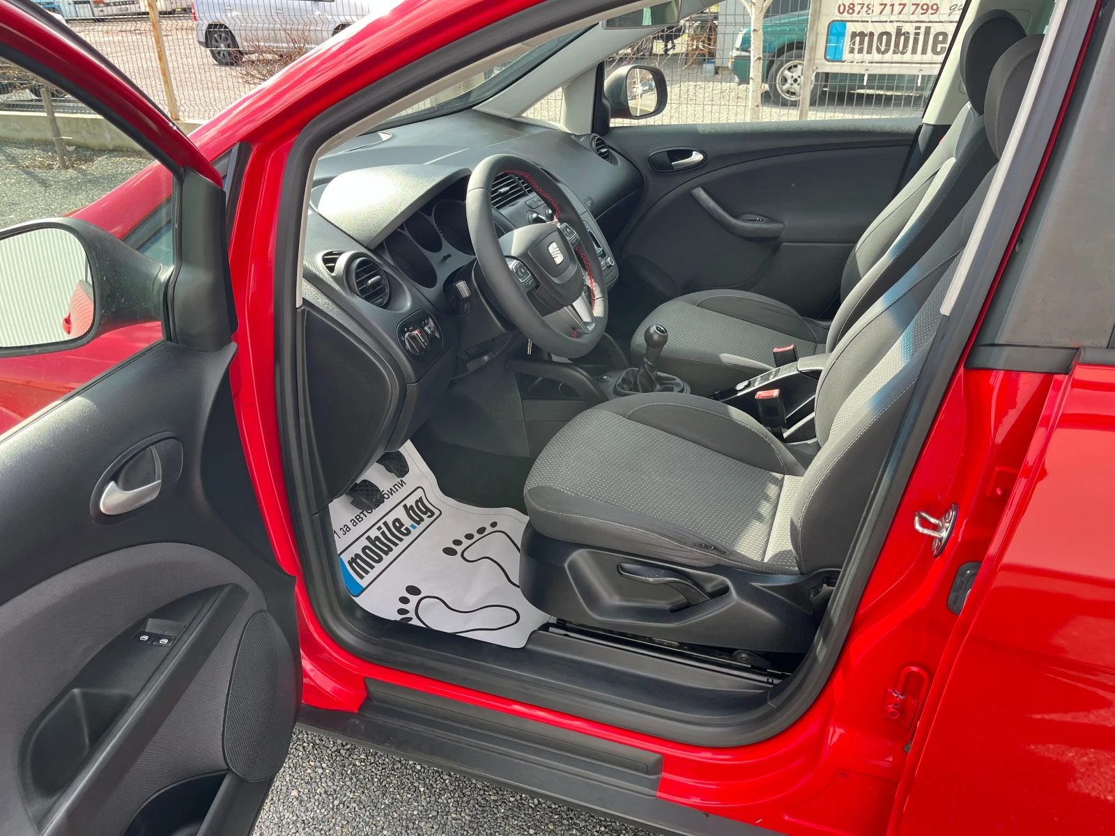 Seat Altea 1.6TDI, снимка 13 - Автомобили и джипове - 53770128