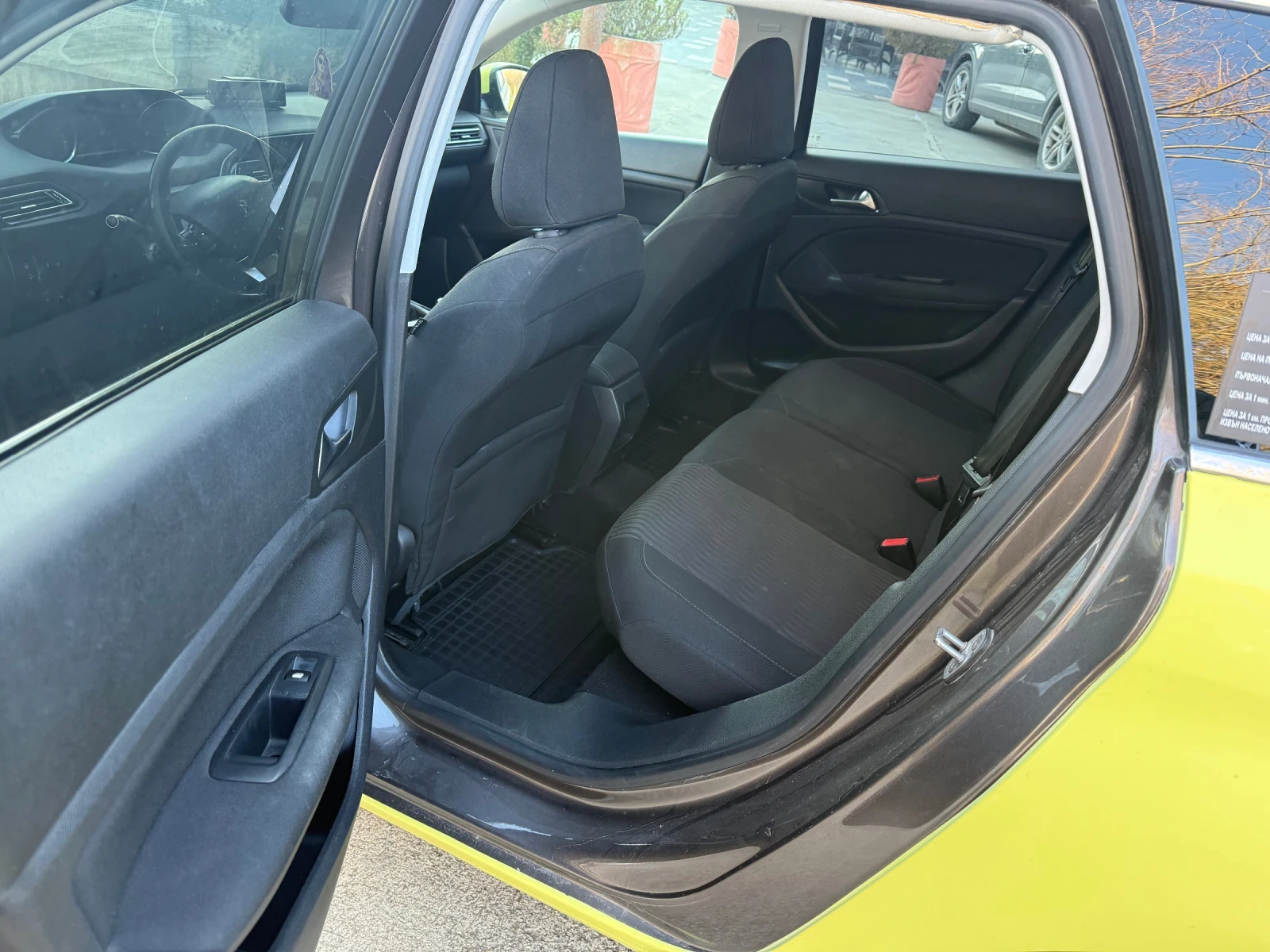 Peugeot 308 1.6 TDI, снимка 11 - Автомобили и джипове - 54479966