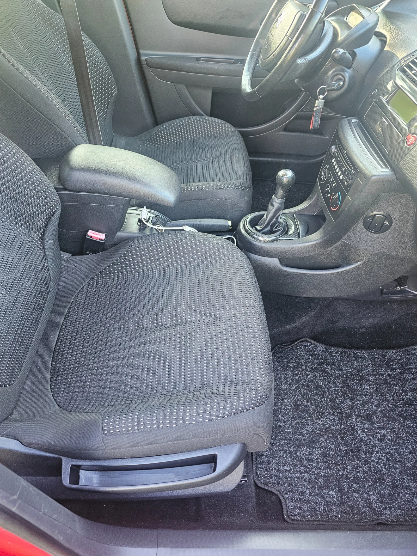 Citroen C4, снимка 8 - Автомобили и джипове - 54606261