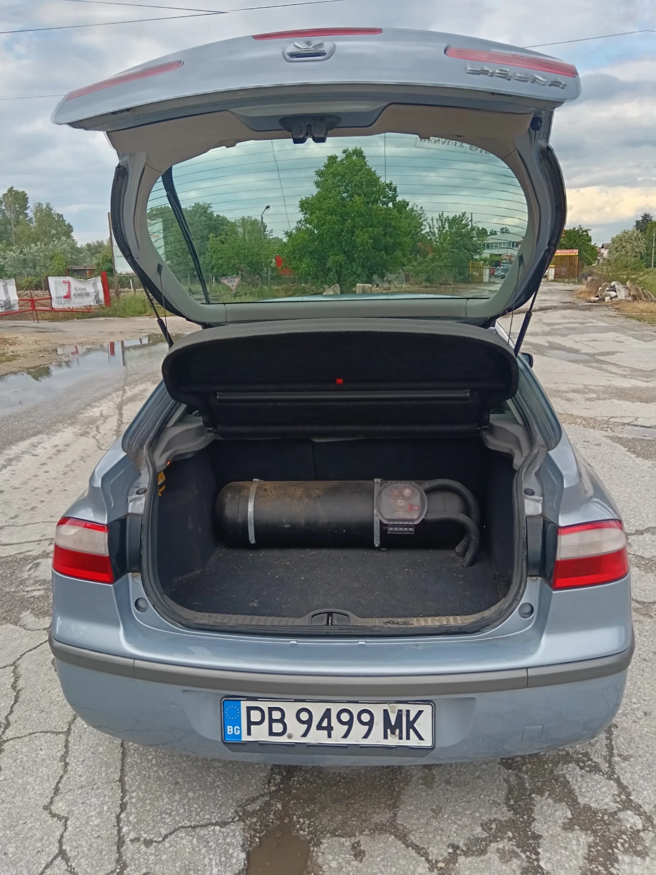 Renault Laguna 1.8i газ климатроник , снимка 9 - Автомобили и джипове - 54634631