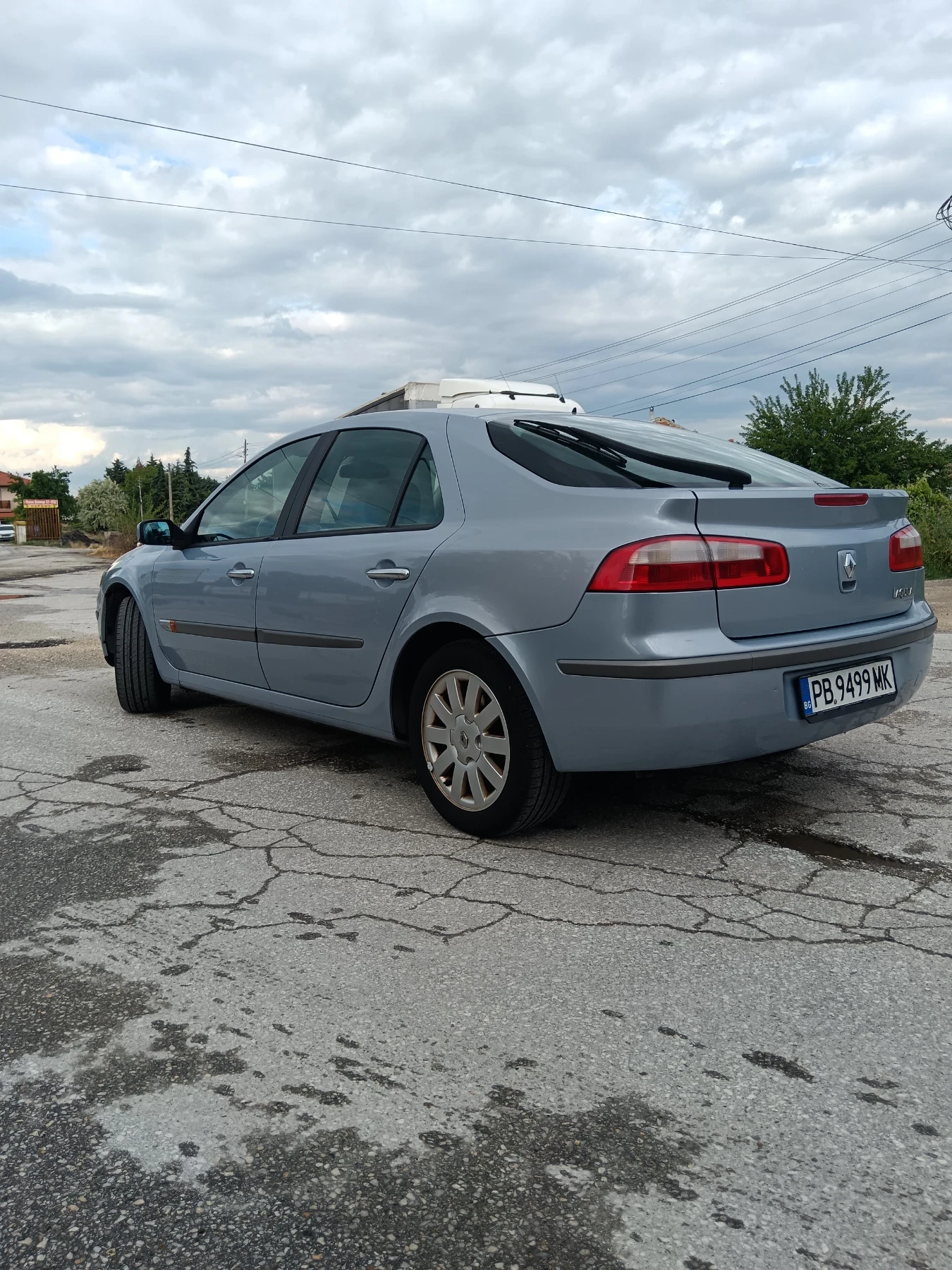 Renault Laguna 1.8i газ климатроник , снимка 5 - Автомобили и джипове - 54634631