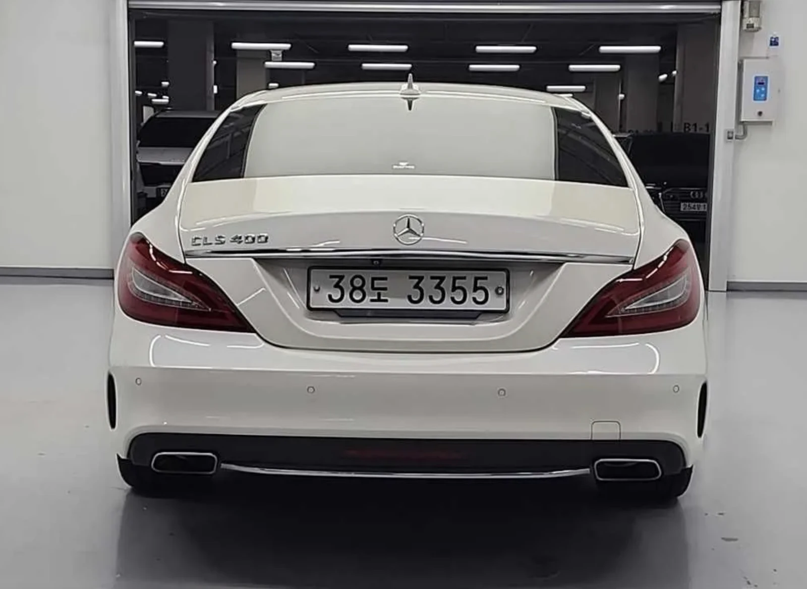Mercedes-Benz CLS 400 AMG* Обдух* 360* Крайна цена* , снимка 3 - Автомобили и джипове - 54741300
