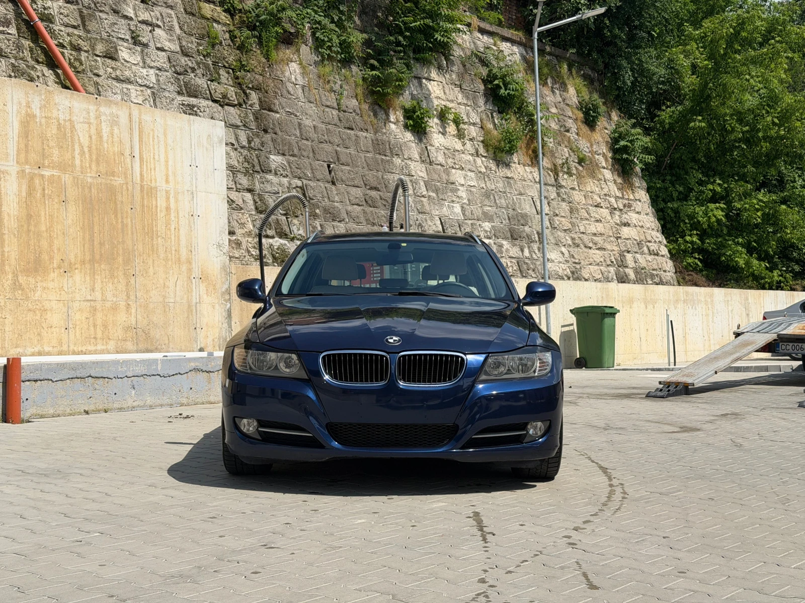 BMW 318 Efficient Dynamics Edition, снимка 2 - Автомобили и джипове - 54763636