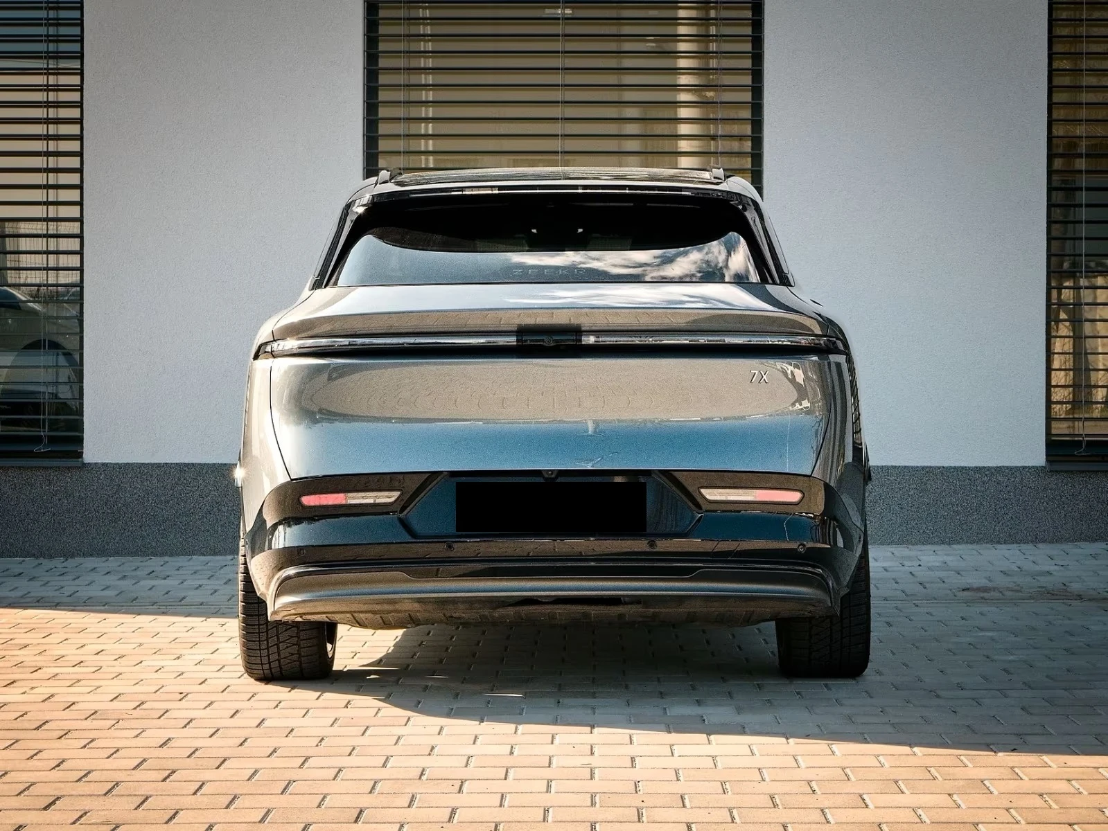 Zeekr 7X PRIVILEGE AWD HEAD-UP 360-CAMERA  | Mobile.bg � ����������� 4