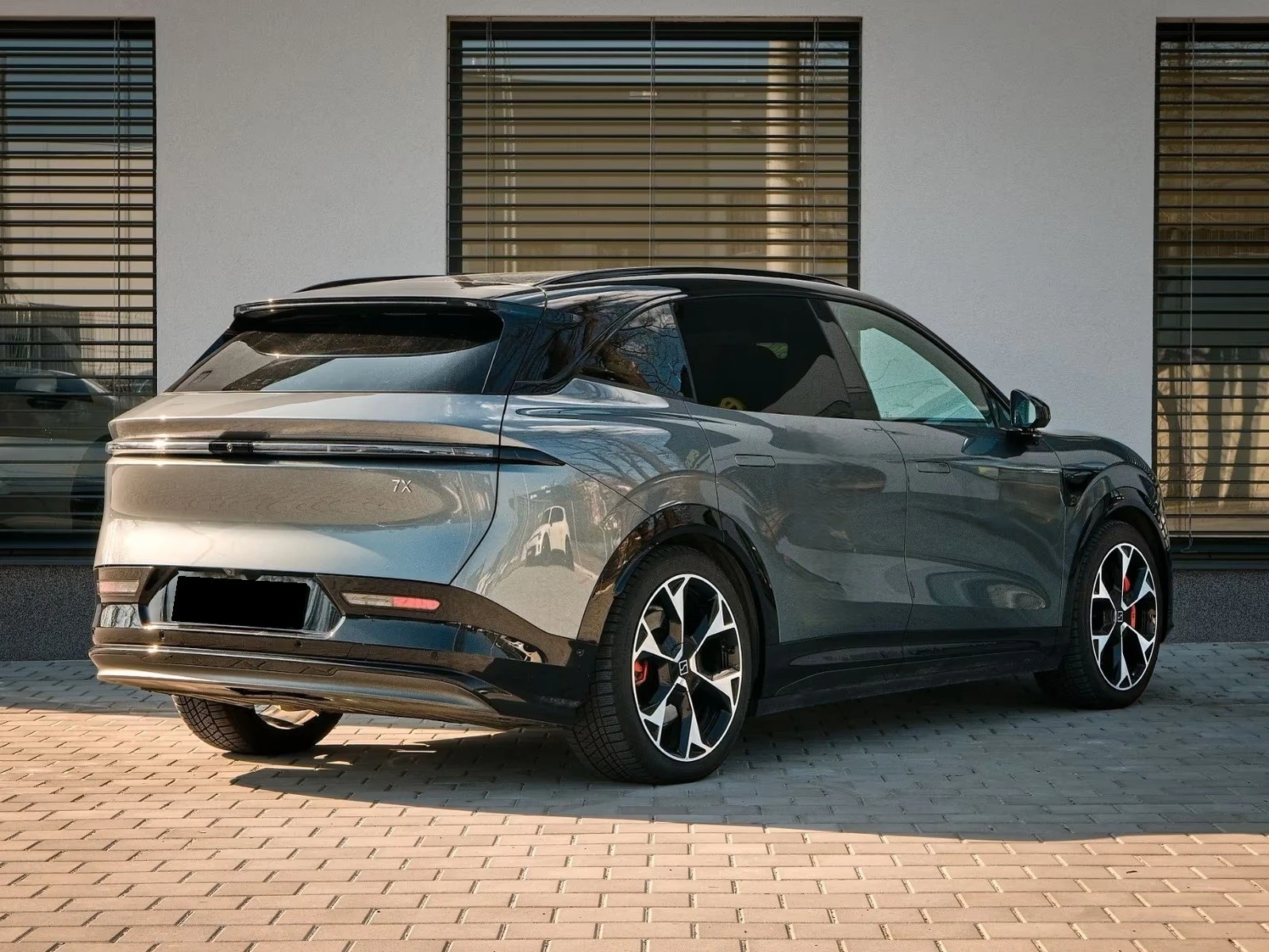 Zeekr 7X PRIVILEGE AWD HEAD-UP 360-CAMERA  | Mobile.bg � ����������� 2