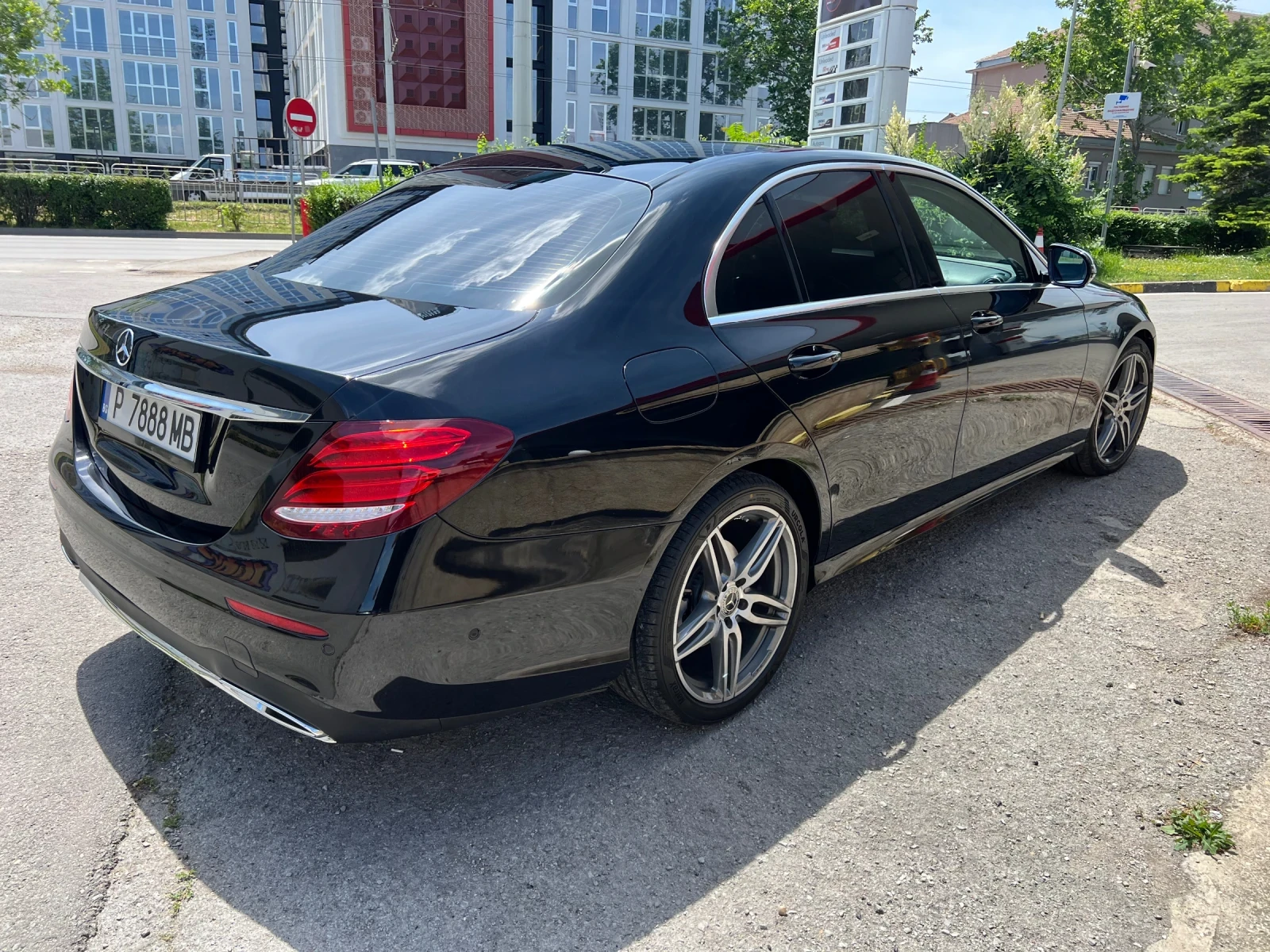 Mercedes-Benz E 220 W213 AMG , снимка 5 - Автомобили и джипове - 55472376