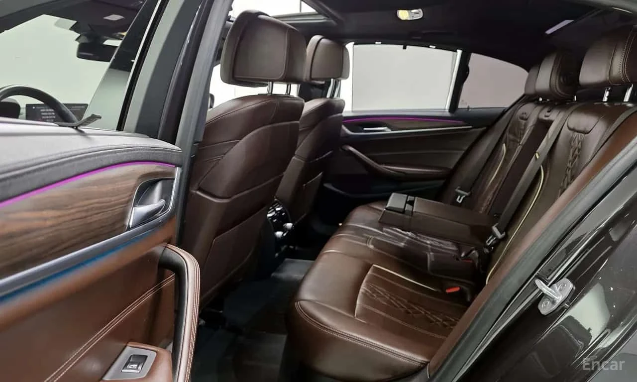 BMW 530 530i M Sport Package Plus * ФИНАНСИРАНЕ, снимка 12 - Автомобили и джипове - 55565752