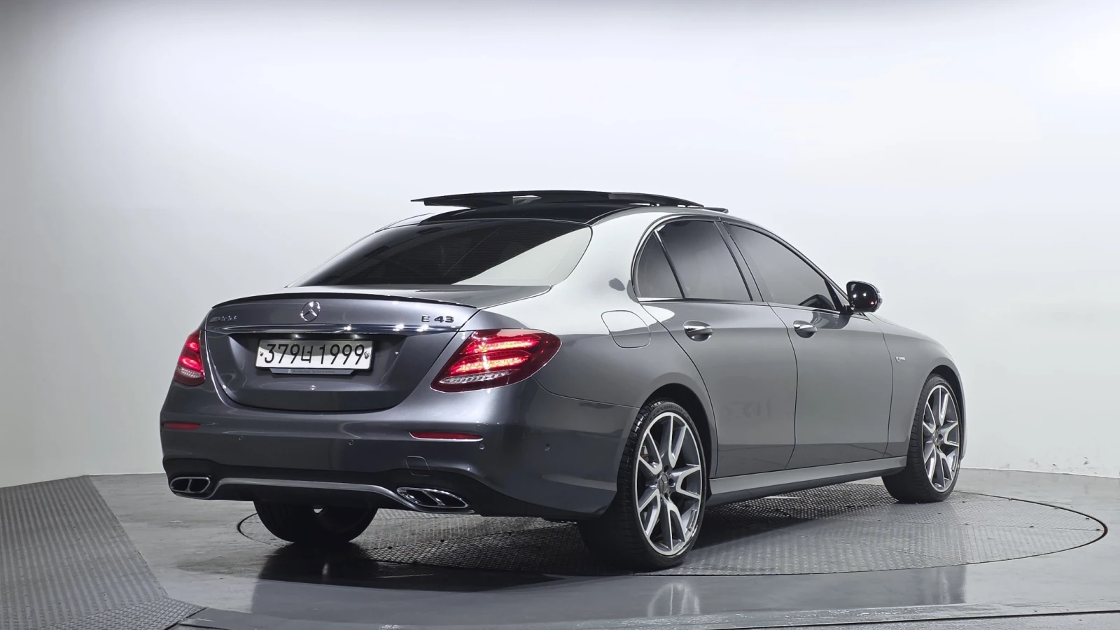 Mercedes-Benz C 43 AMG 4Matic, снимка 2 - Автомобили и джипове - 55742281