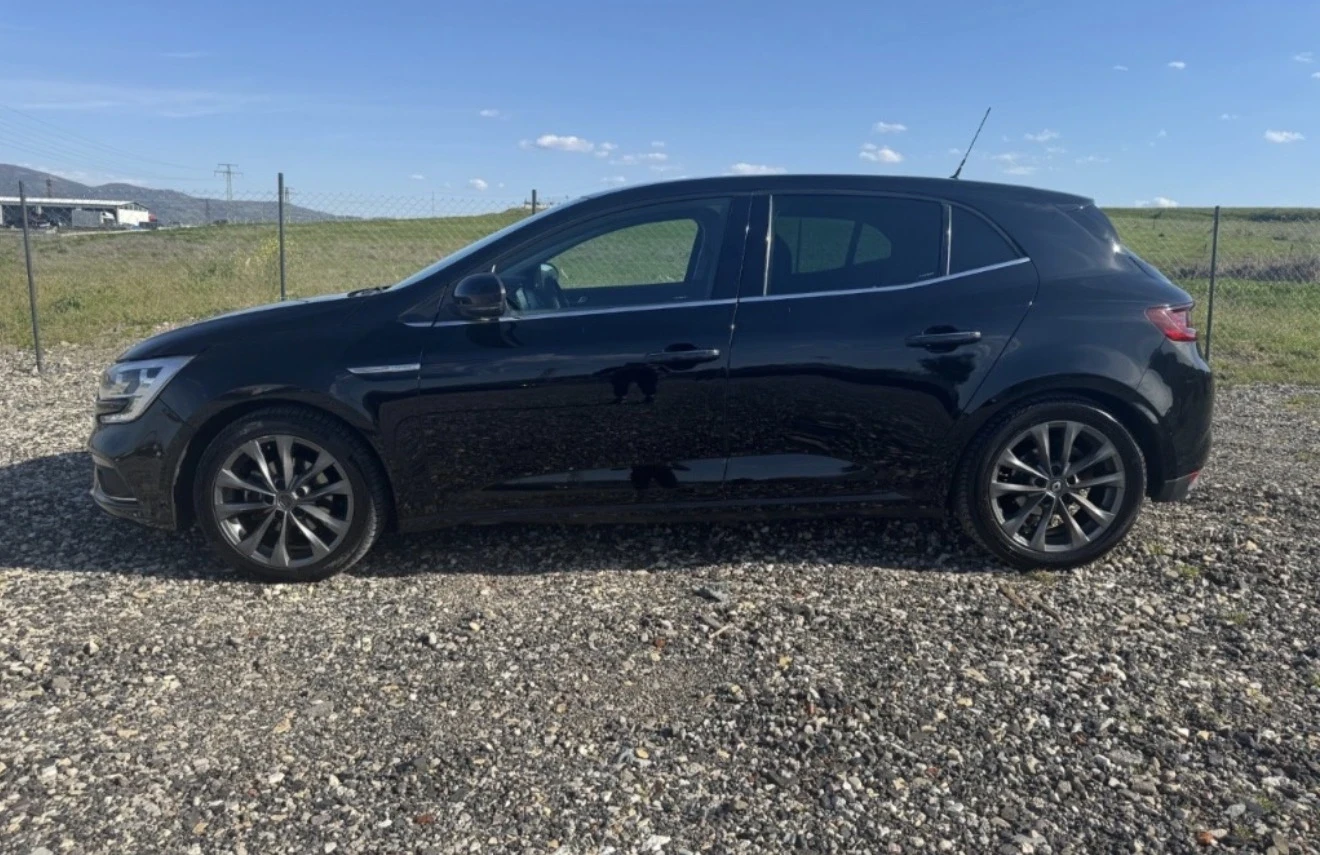 Renault Megane 1.5, снимка 3 - Автомобили и джипове - 56085939