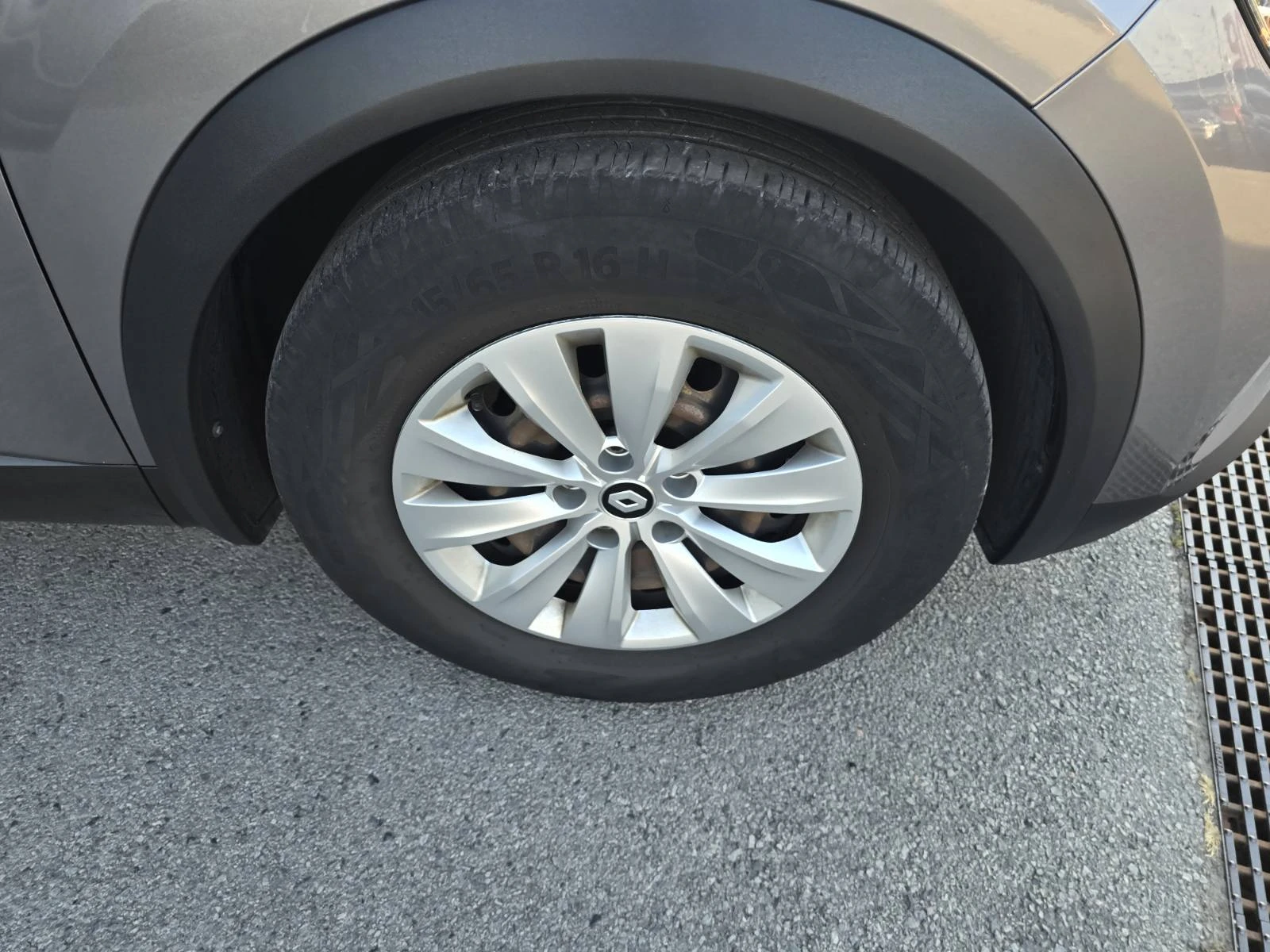 Renault Captur 1.0 TCe 90 Stop&Start LPG, снимка 16 - Автомобили и джипове - 56256101