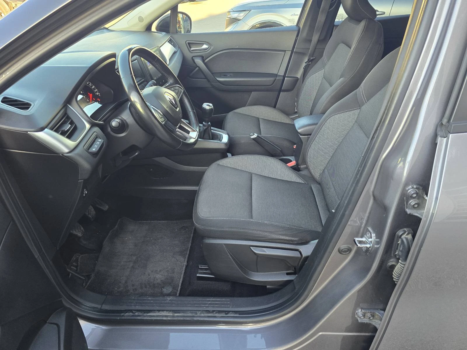 Renault Captur 1.0 TCe 90 Stop&Start LPG, снимка 13 - Автомобили и джипове - 56256101