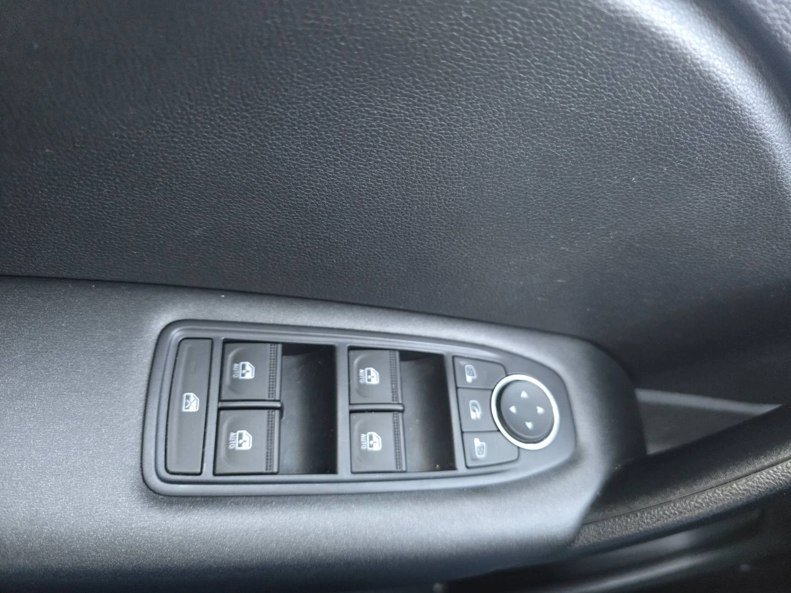 Renault Captur 1.0 TCe 90 Stop&Start LPG, снимка 12 - Автомобили и джипове - 56256101