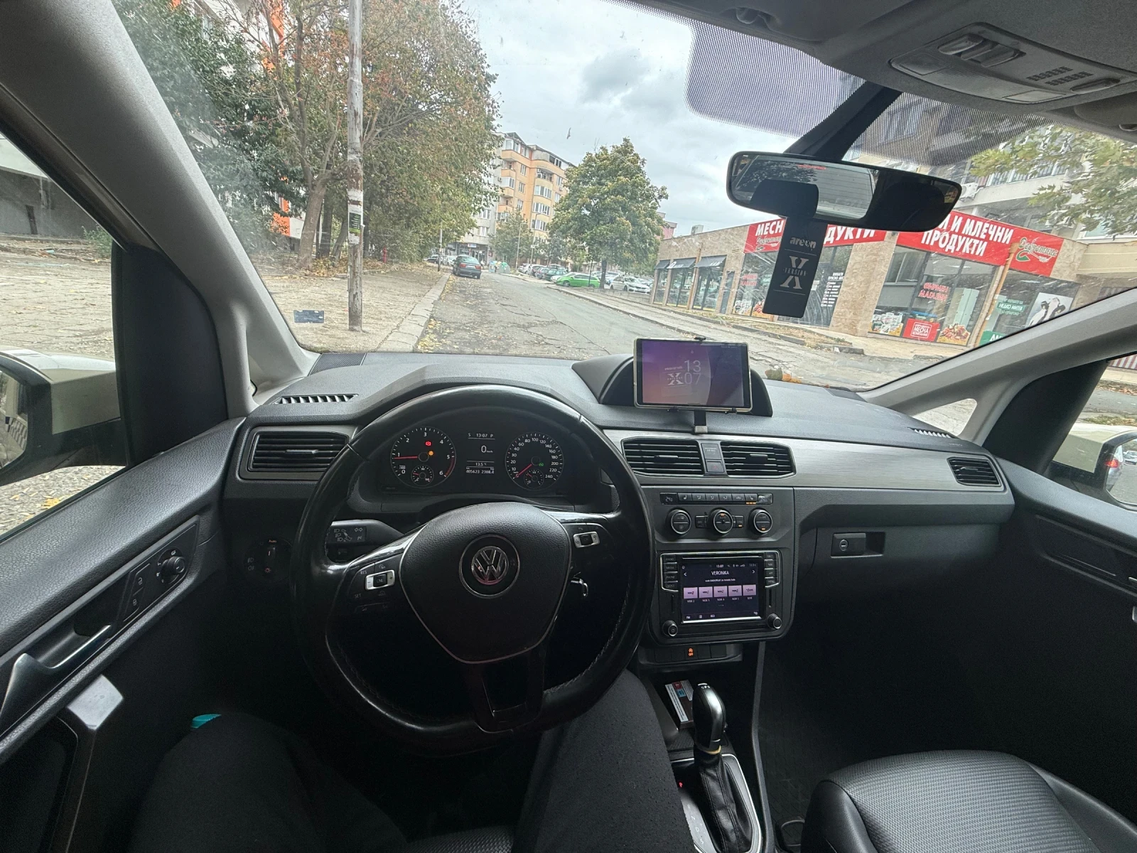 VW Caddy Maxi 6+ 1 | Mobile.bg � ����������� 6
