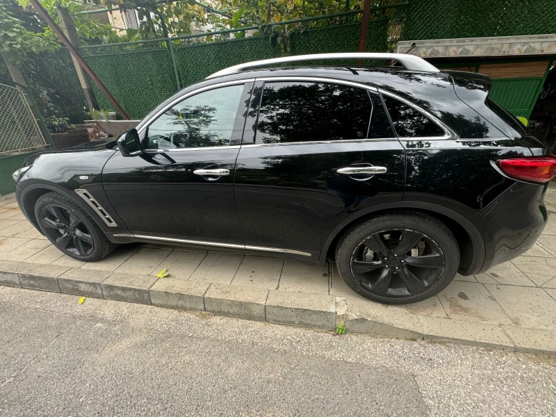 Infiniti Fx 30 S, снимка 4 - Автомобили и джипове - 47389280