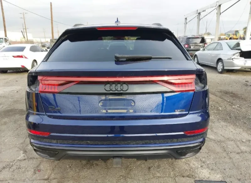 Audi Q8 Premium Plus* Matrix* Обдух* B&O* 360* Дистроник* , снимка 5 - Автомобили и джипове - 48746524