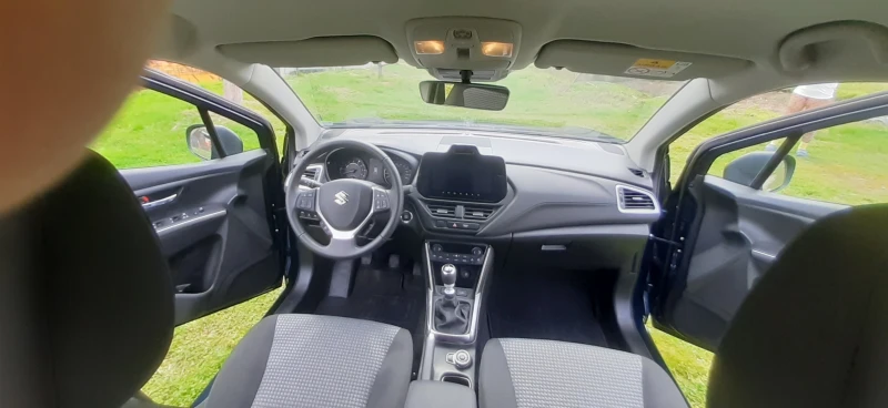 Suzuki SX4 S-Cross бензин/електричество, снимка 9 - Автомобили и джипове - 52066848